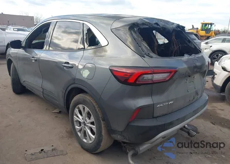 2023 Ford Escape Active z USA, uszkodzony, nr VIN 1FMCU9GN6PUA45059